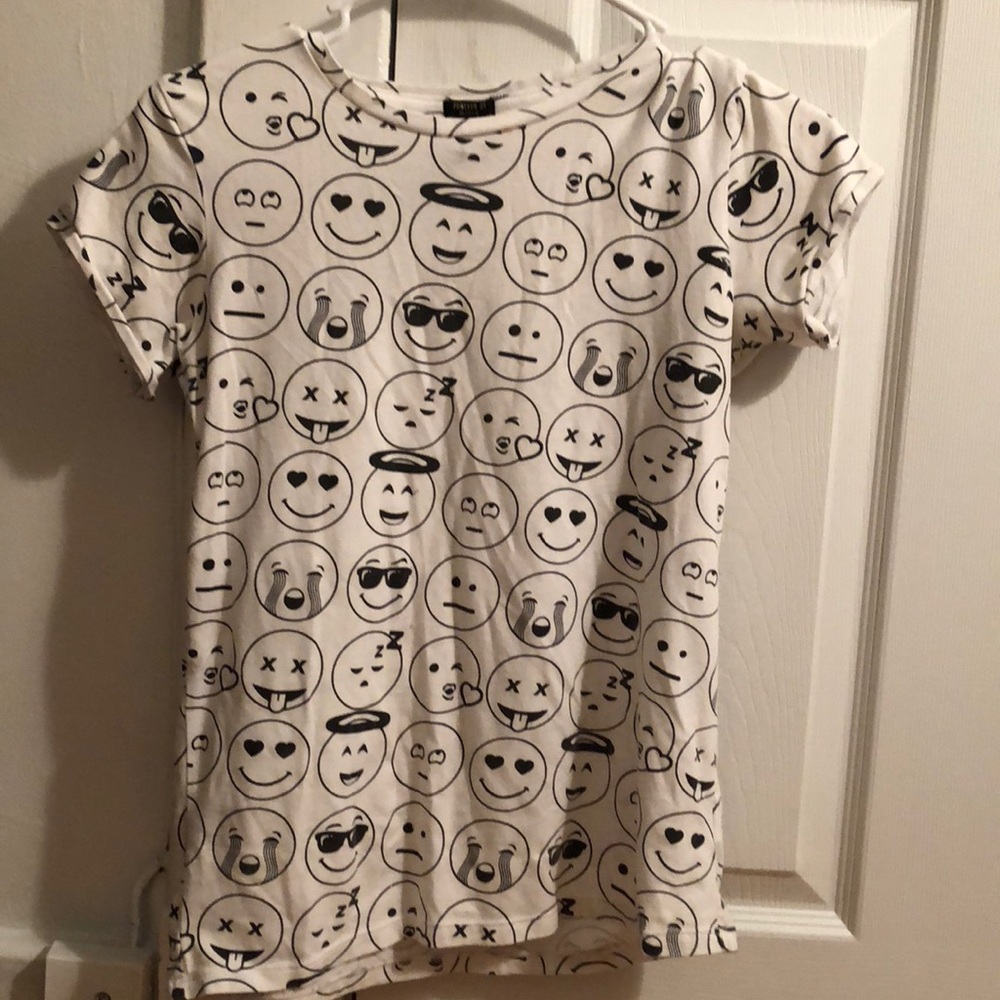 Forever 21 kids emoji shirt